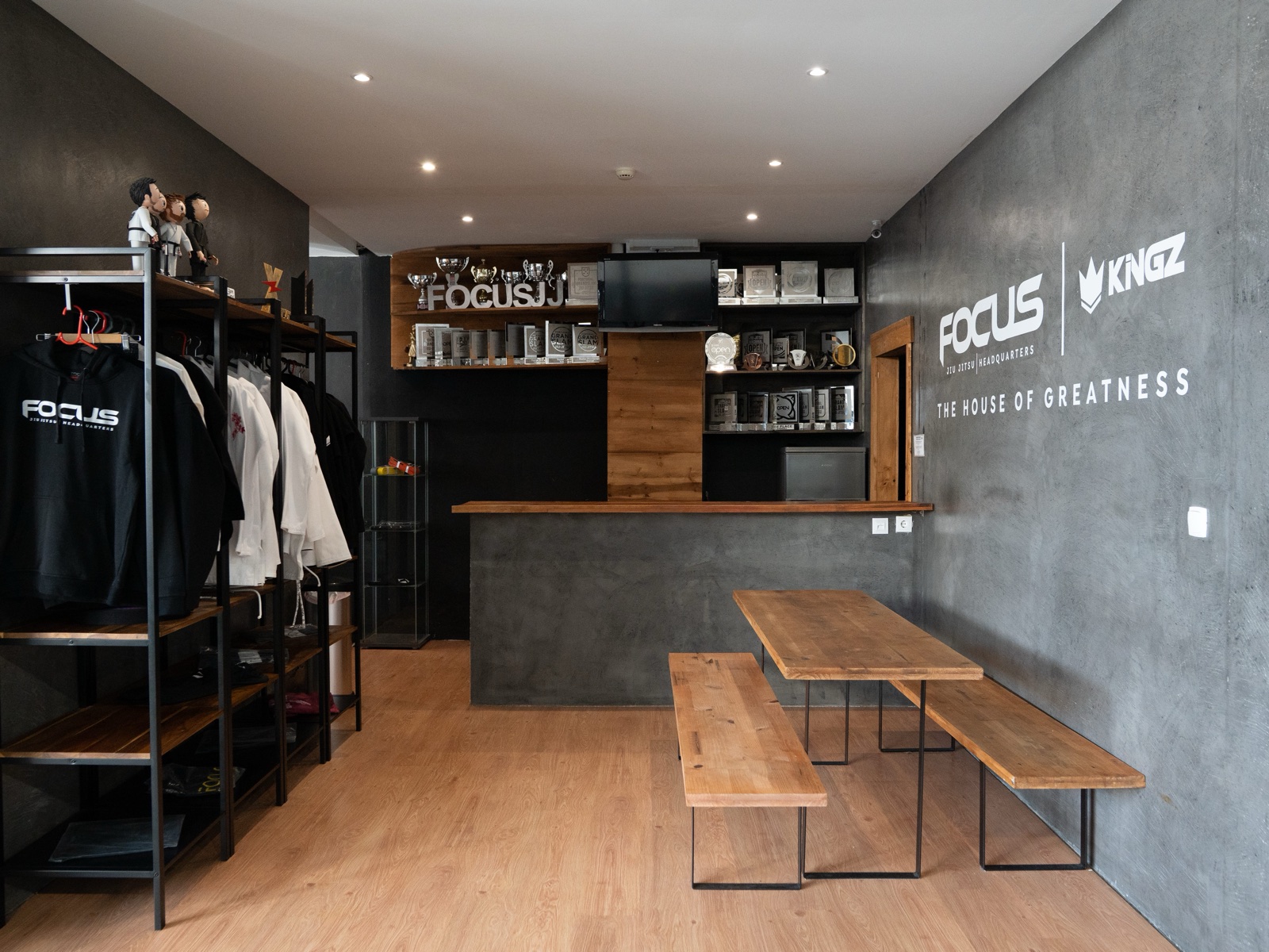 Receção e Pro Shop da Focus Jiu-Jitsu Headquarters